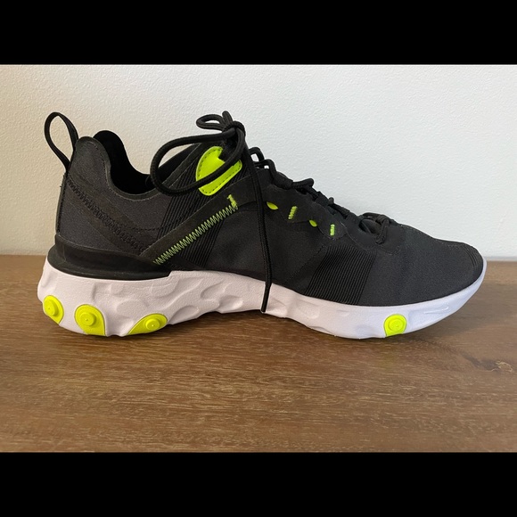 Nike React Element Black Volt (size 10) - Picture 6 of 7
